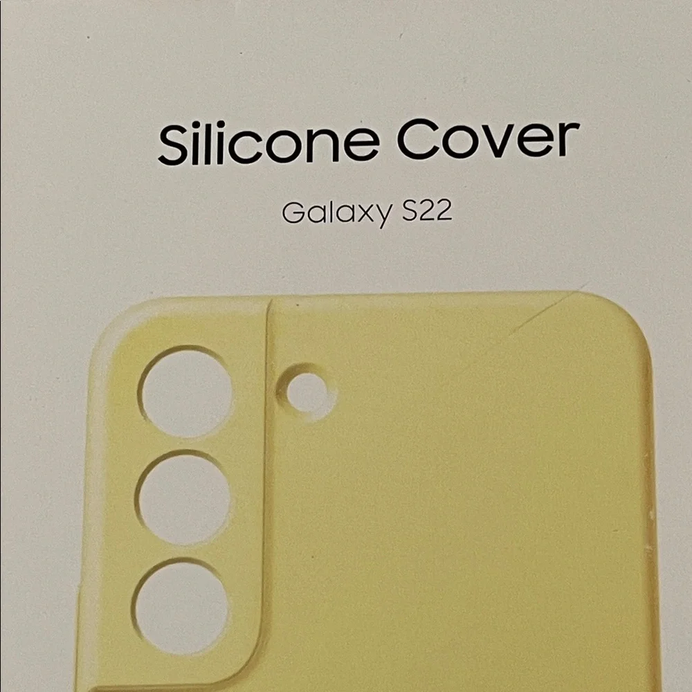 SAMSUNG Galaxy S22 Silicone Cover in Matte Yellow/NIB